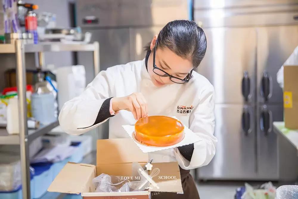 我愿变成童话里，你爱的那个烘焙人模样